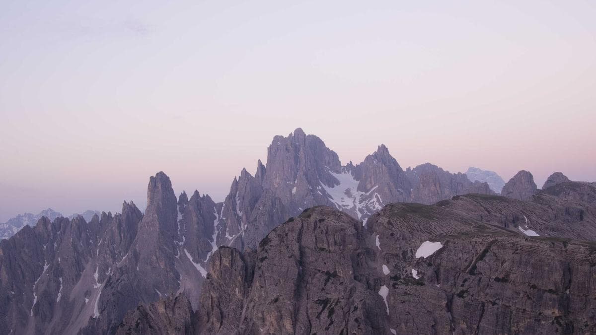 **HEADLINE:** Nuveen to Acquire Schroders in $9