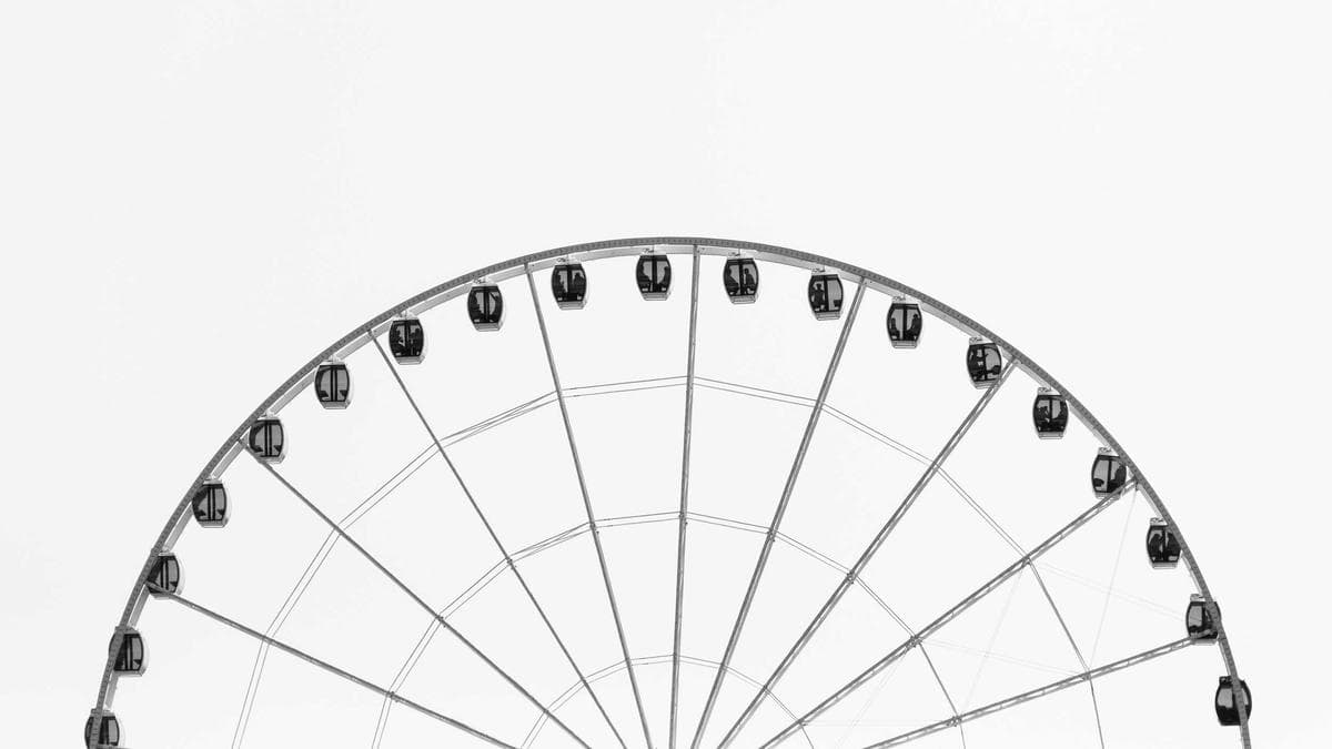 Apple’s ‘Breakout’ Initiative Signals Fresh Fintech Push as Credit Bureaus Face Scrutiny on Medical Debt