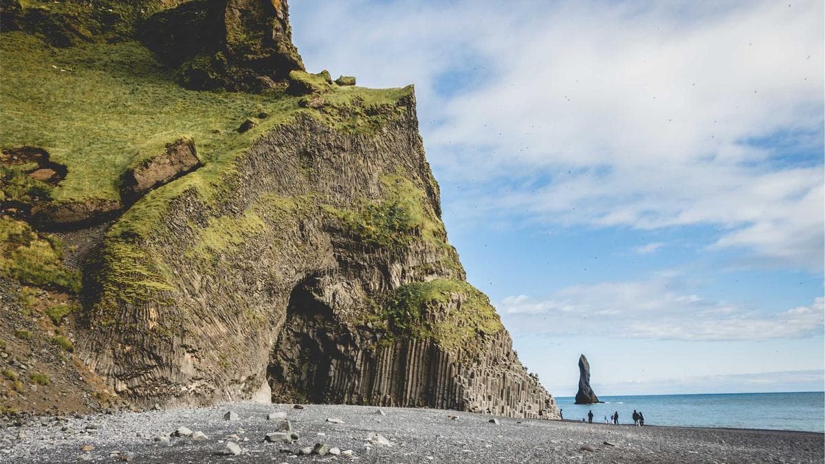 “No KYC” Crypto Cards Tap Corporate Issuing Loopholes