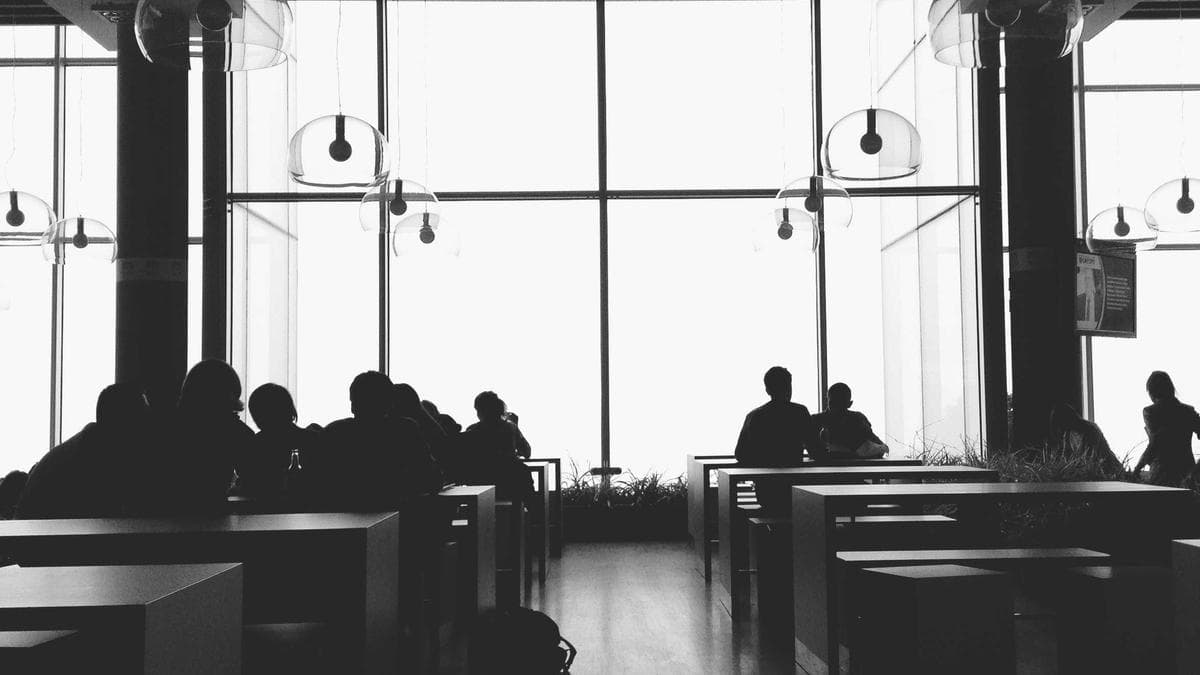 “No KYC” Crypto Cards Tap Corporate Issuing Loopholes