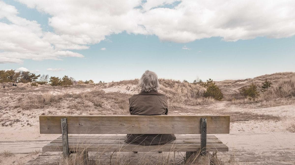 Fintech Podcasters Flag Stablecoin Surge and Regulatory Whiplash as 2025’s Defining Finance Shifts