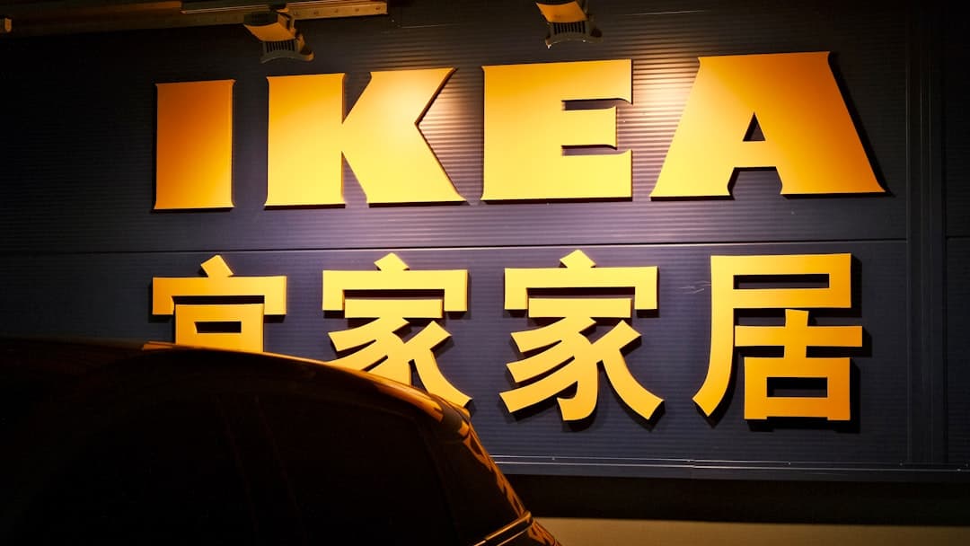 China’s Humanoid Robot Makers Emerge from Shadows as Commercial Race Heats Up